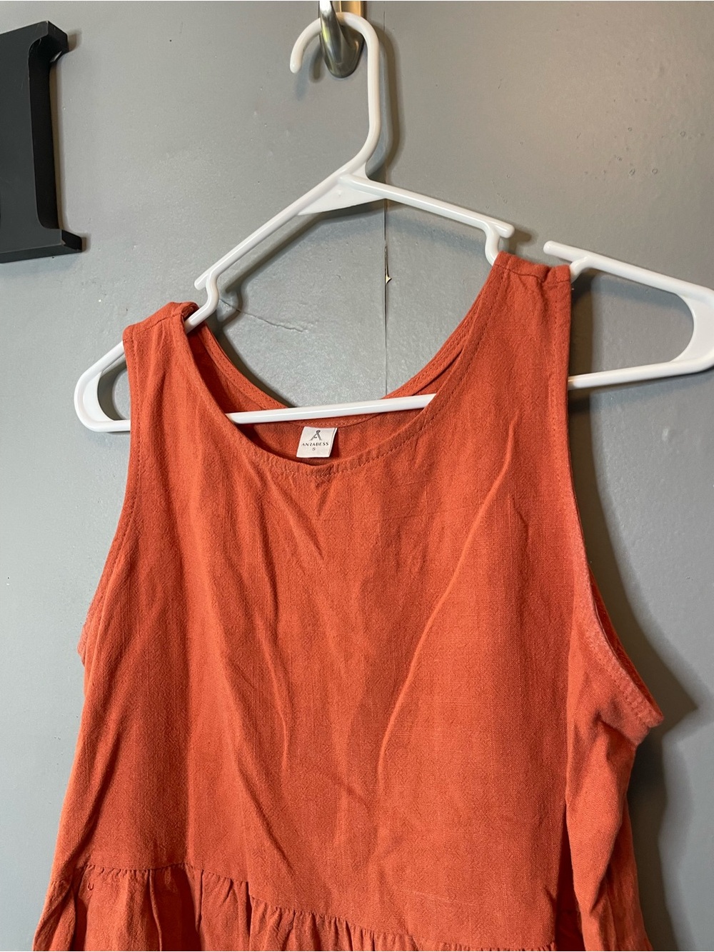 Anrabess Women’s linen Ruffle Hem Tank Top Button up back - Rust size small - Picture 2 of 10